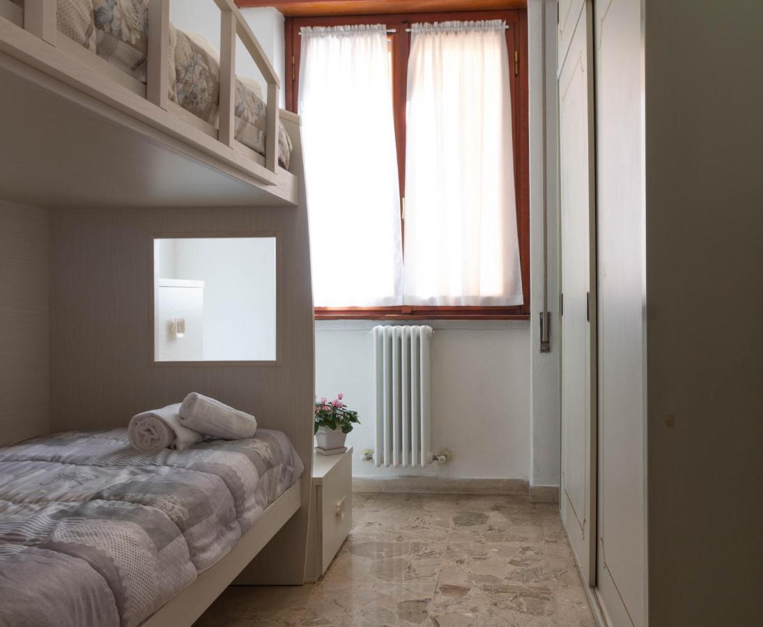Mamma Ciccia Holiday Home - Lake Front Apartment Mandello del Lario Exteriér fotografie